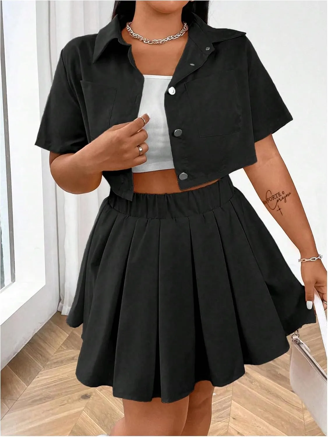 Floerns Women's Plus Size Two Piece Sets Cropped Shirts and Pleated Mini Skirts Outfits