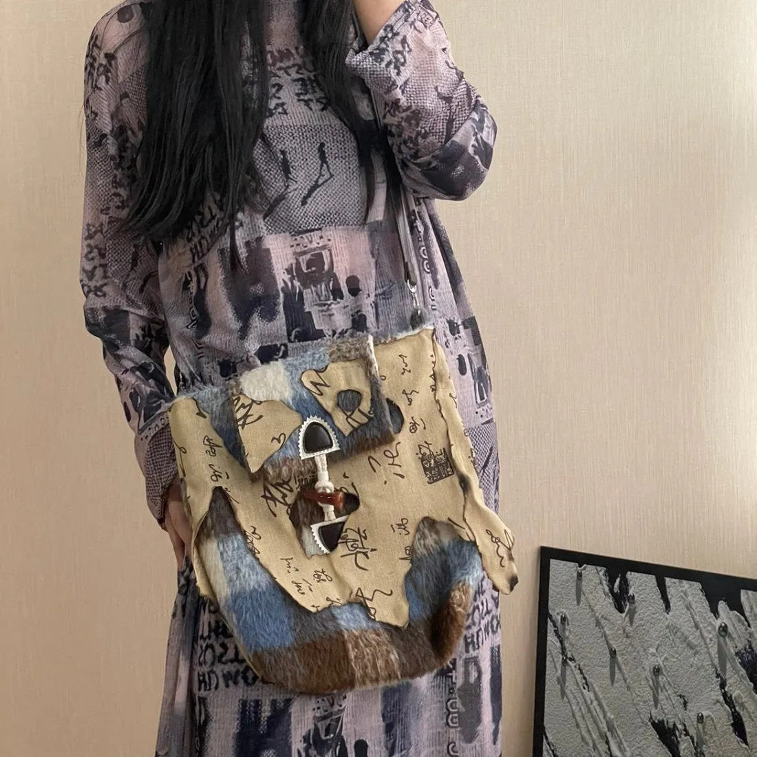 Retro Distressed Plush Plaid Stitching Horn Button Shoulder Messenger Bag