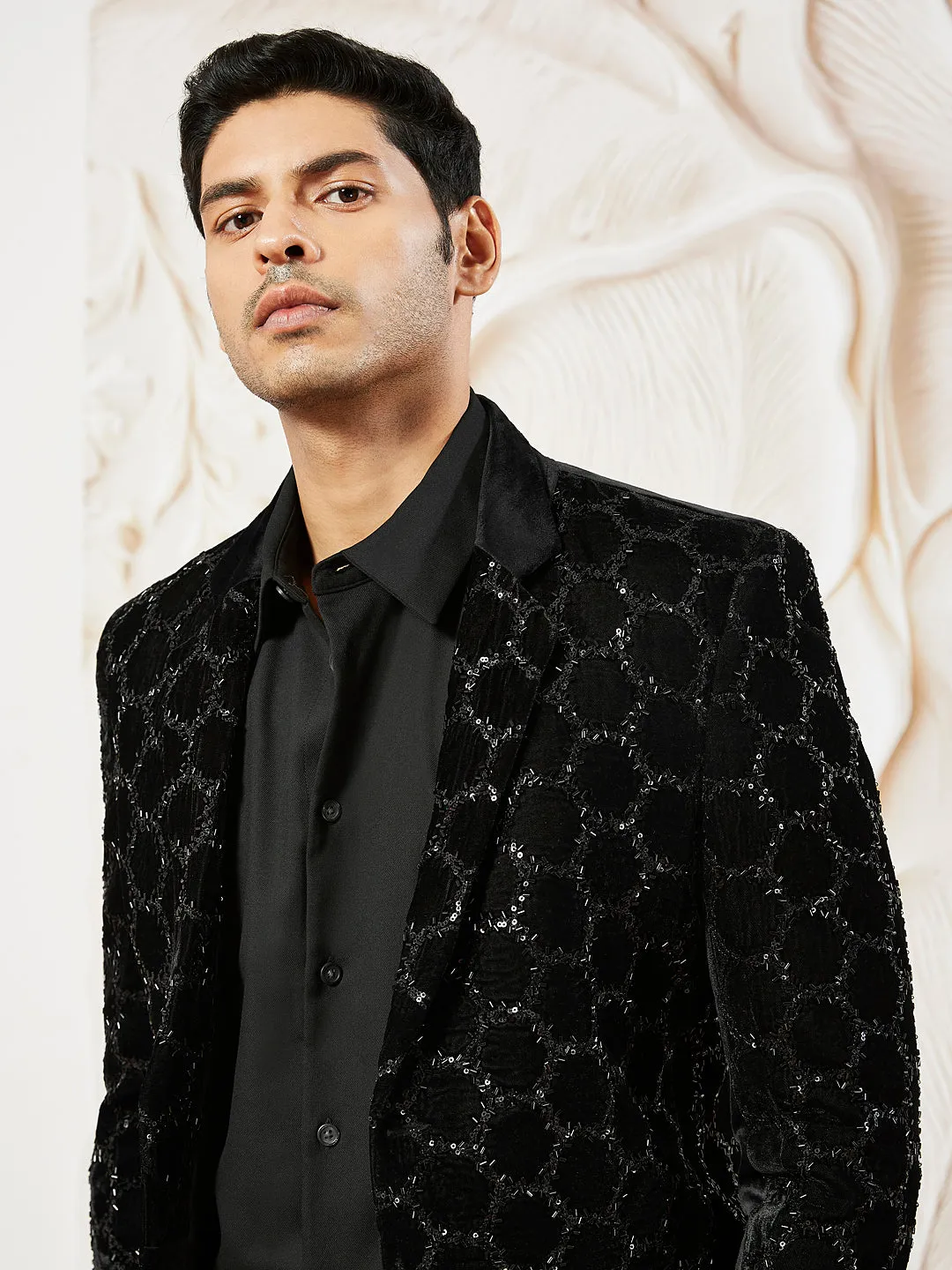 VASTRAMAY Men's Black Velvet Blazer