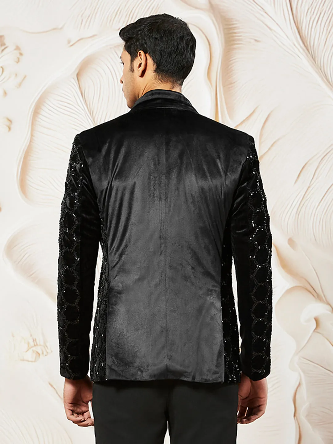 VASTRAMAY Men's Black Velvet Blazer