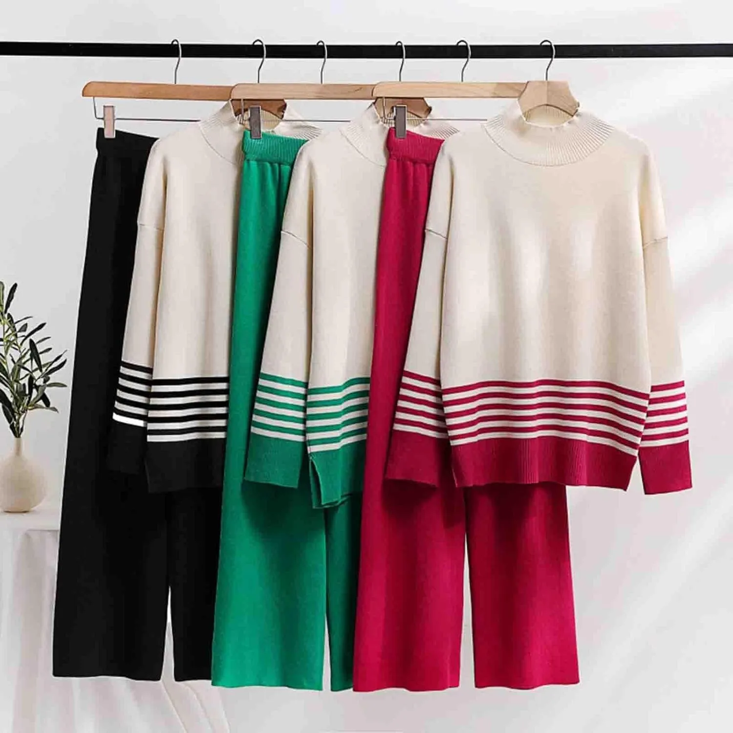 Womens Two Piece Sets Long Sleeve Pullover Tops and Elastic Wide Leg Pants Solid Color 2 Piece Lounge Sets