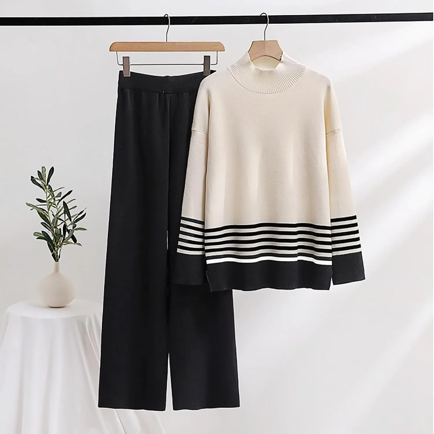 Womens Two Piece Sets Long Sleeve Pullover Tops and Elastic Wide Leg Pants Solid Color 2 Piece Lounge Sets